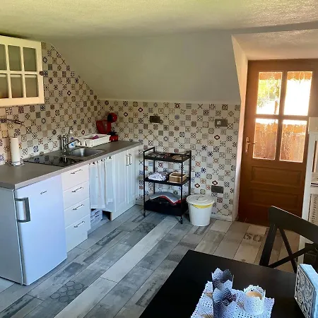 Apartment Apartma Obrh *