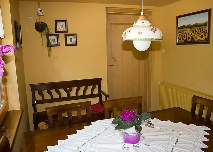 아파트 Apartma Obrh 스마예스케토플리체